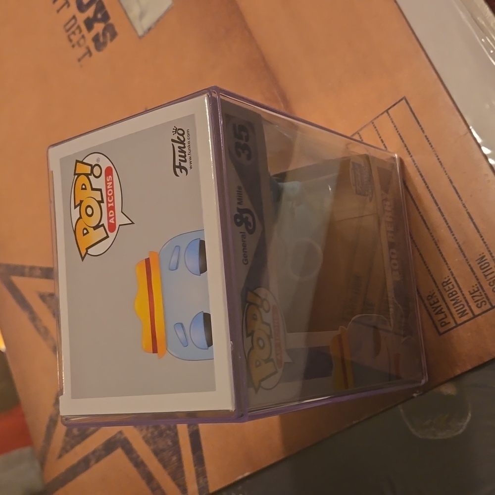 BOO BERRY FUNKO POP - Picture 4 of 5